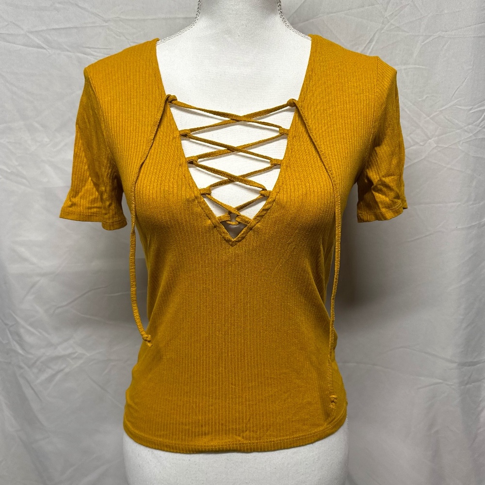 New Ribbed Lace Up Short Sleeve Top